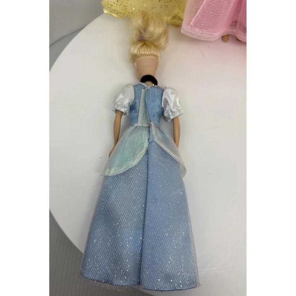 4 Disneyland California Disney Princesses Snow White Cinderella Belle‎ Aurora 6